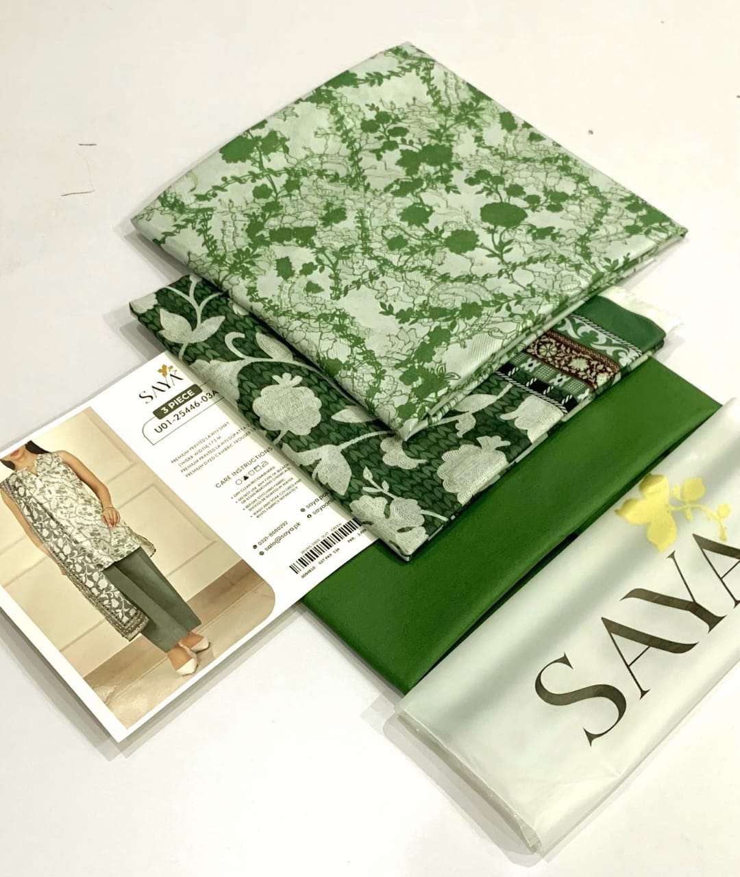 Saya Lawn 3 Pcs Suit -1
