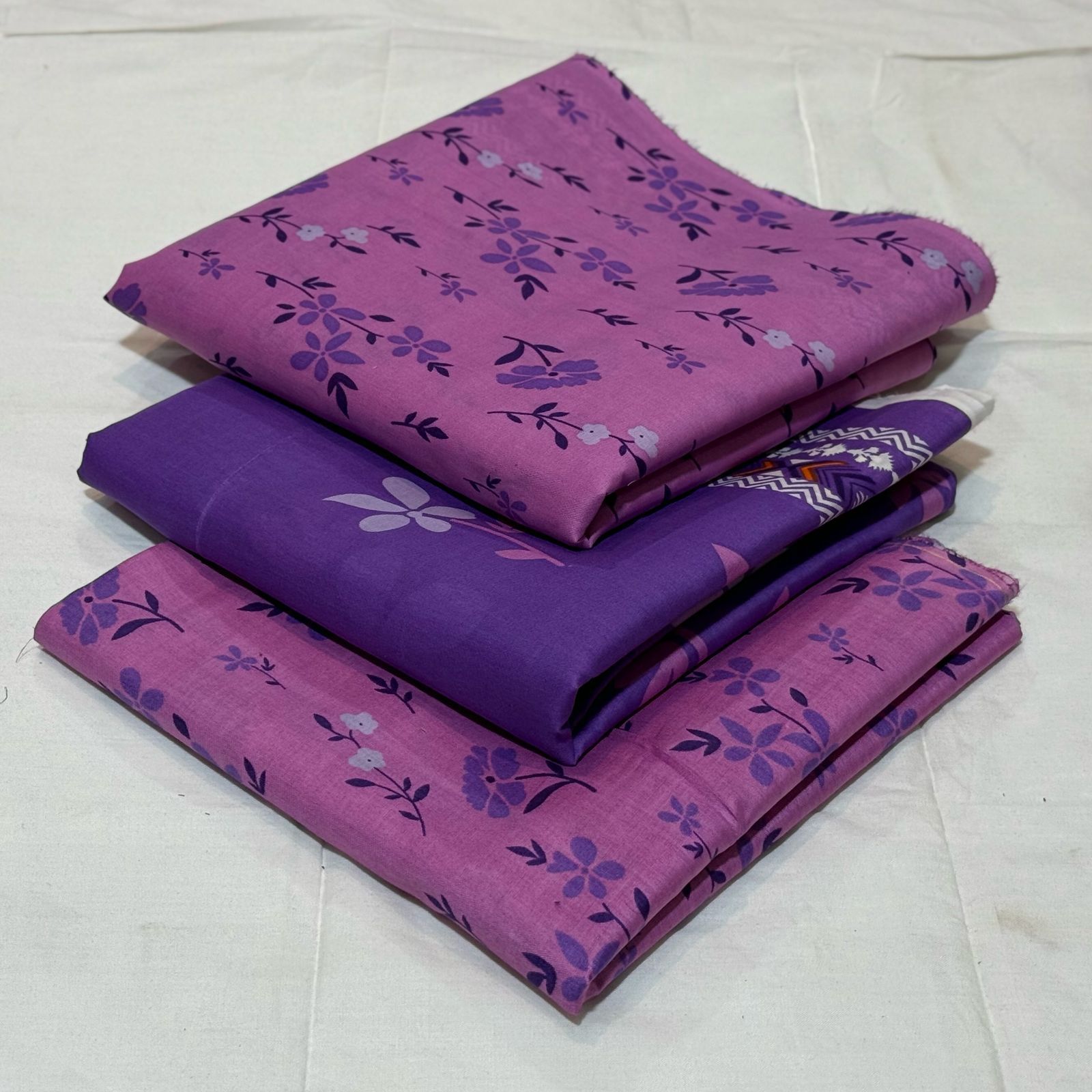 ZEEN LAWN 3P WITH ZARI & LAWN DUPPATA
