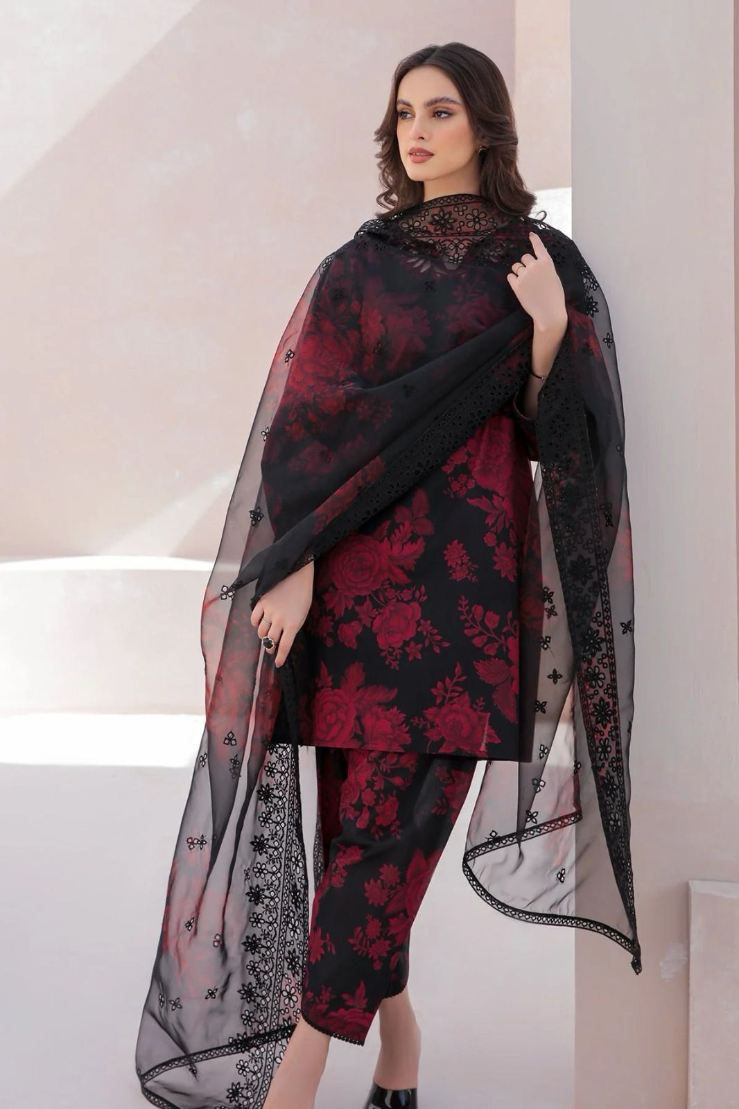 Red Black Lawn Suit 3Pc
